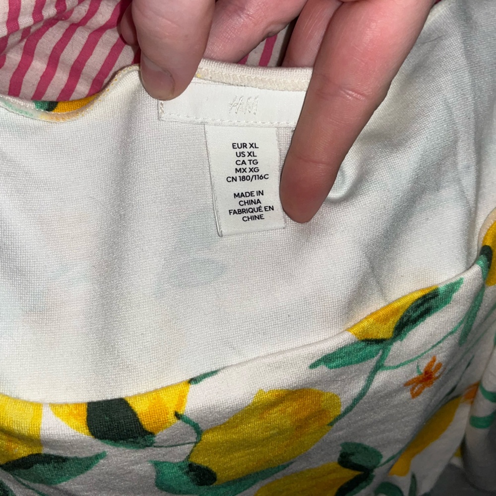 H&M Cream and Yellow Skater Mini Skirt and Crop Top - Picture 6 of 10